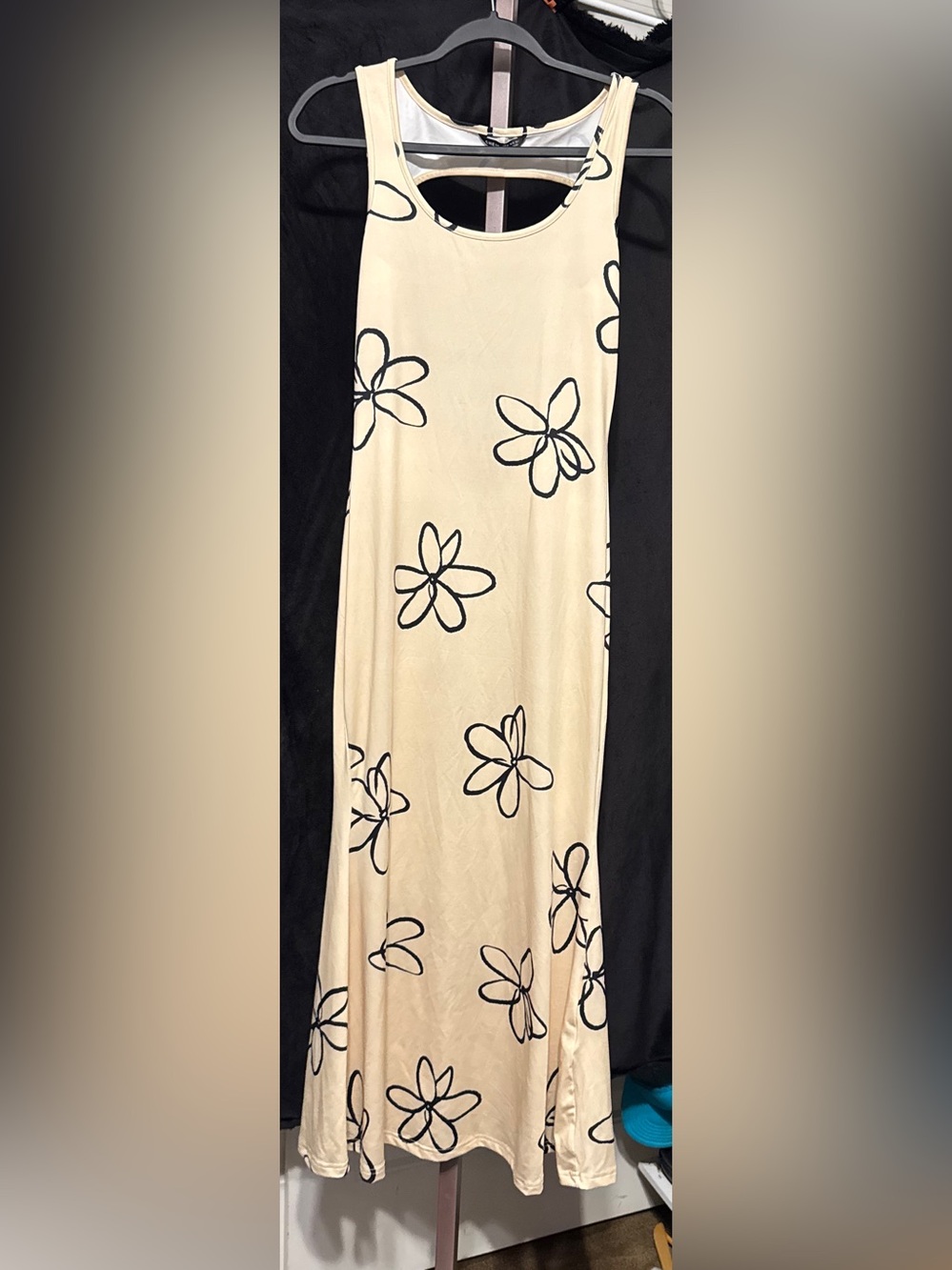 SHEIN Cream Maxi Skirt with Black Floral Outline size XS